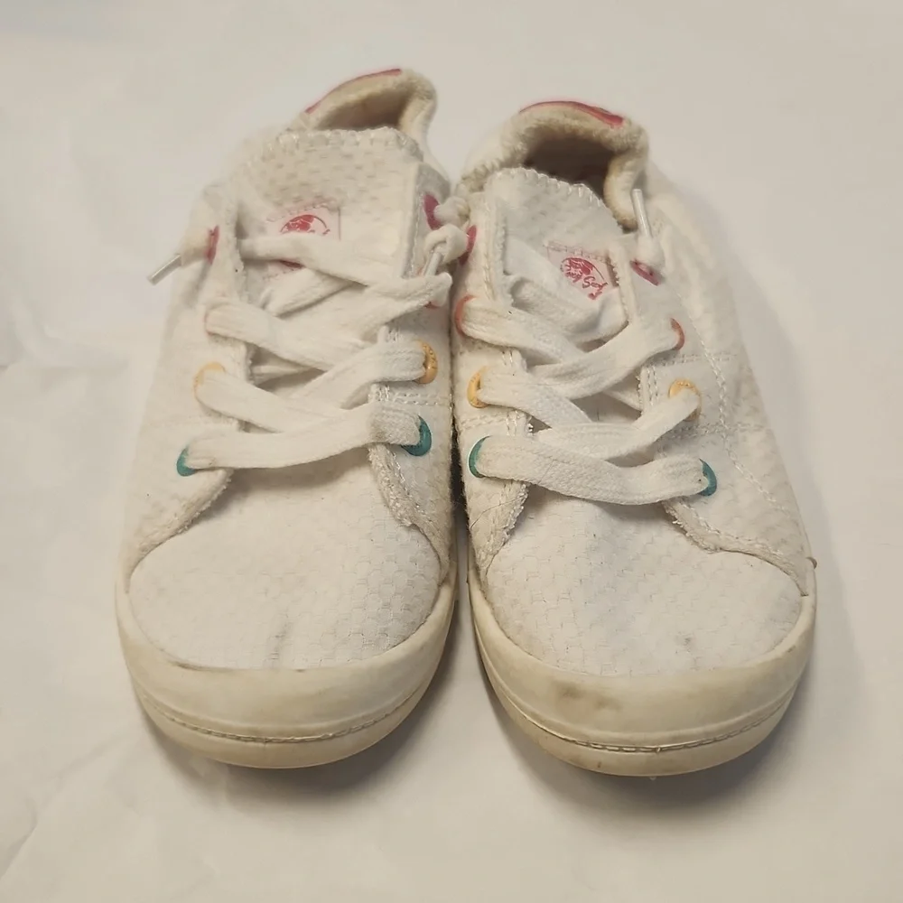 Roxy Shoes Size 4 Has Spots